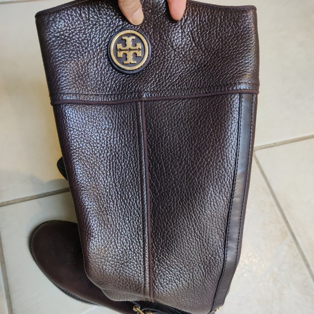 Tory Burch Brown leather toll boots 👢